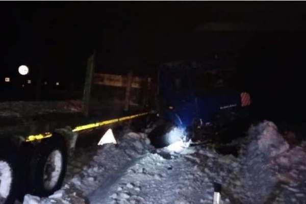 На трассе Оренбург - Самара в ДТП погибли два человека