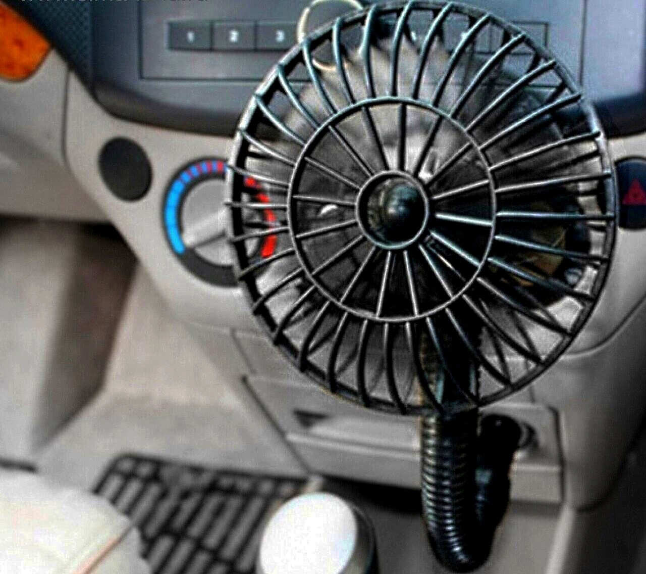 Как создать прохладу в автомобиле без кондиционера?