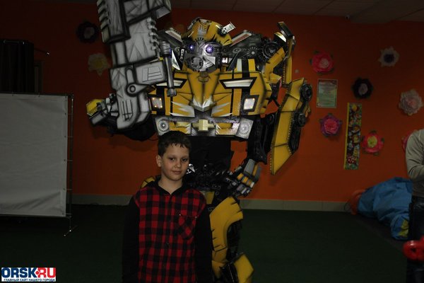 День рождения с роботом Бамблби за 5000 руб. в детском развлекательном центре детвоRRa