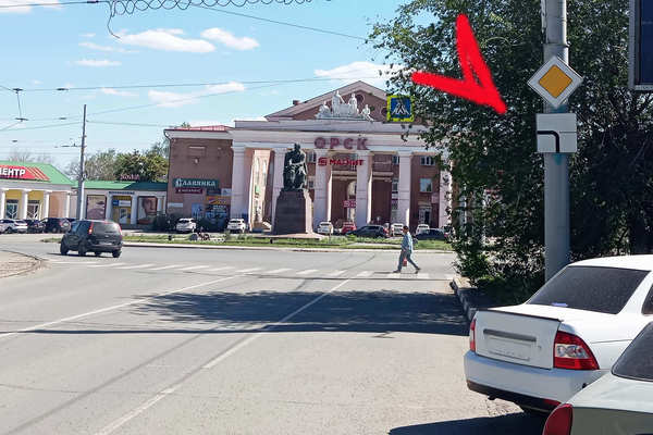 На перекрестке пр. Ленина/ул. Краматорская изменилось направление «главной дороги»