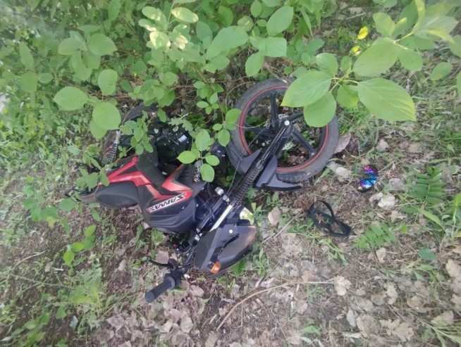 В Оренбургском районе два подростка на мопеде попали в ДТП