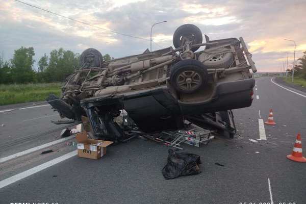 В Оренбургском районе перевернулся УАЗ