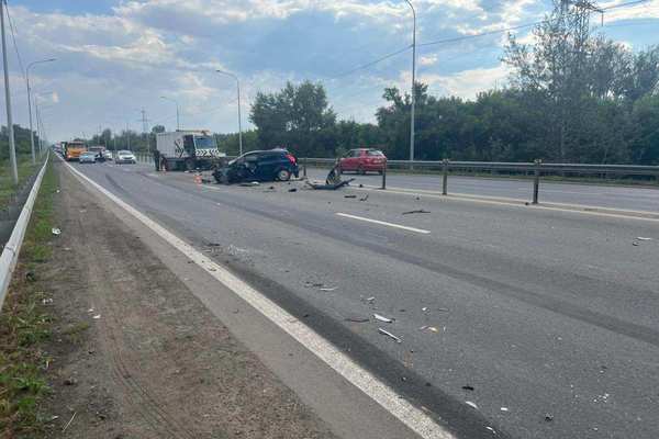 На автодороге «Казань-Оренбург» столкнулись три автомобиля
