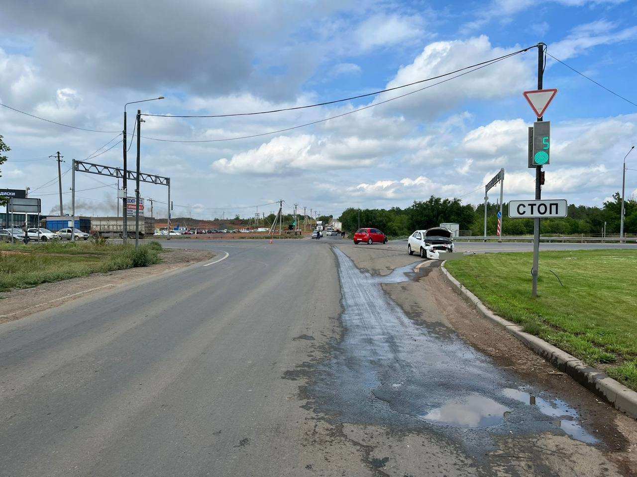 На Загородном шоссе произошло ДТП с участием двух иномарок