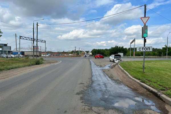 На Загородном шоссе произошло ДТП с участием двух иномарок