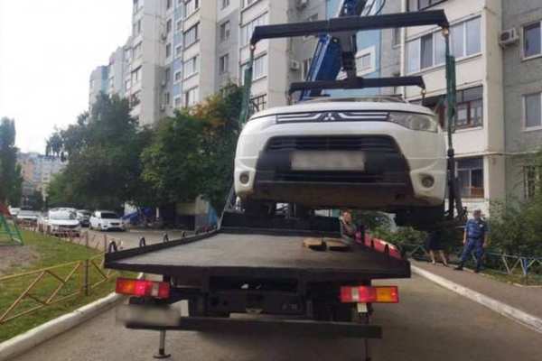 За долги у жителя Оренбурга арестовали иномарку