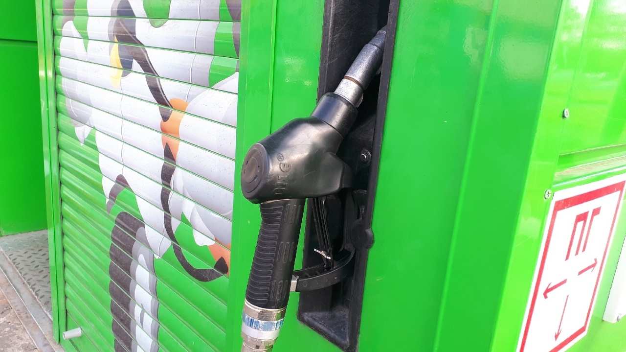 В Оренбуржье вновь подорожал бензин