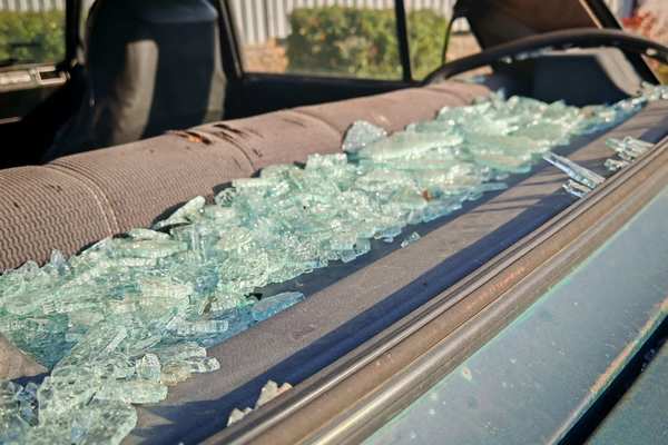 В Кувандыке в горящей машине был заперт 3-летний ребёнок