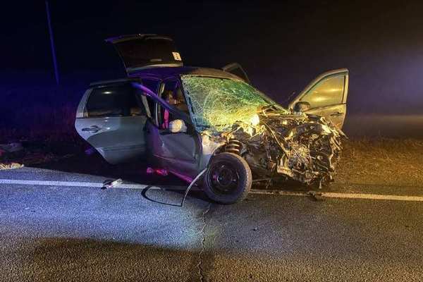 В Адамовском районе столкнулись три автомобиля 