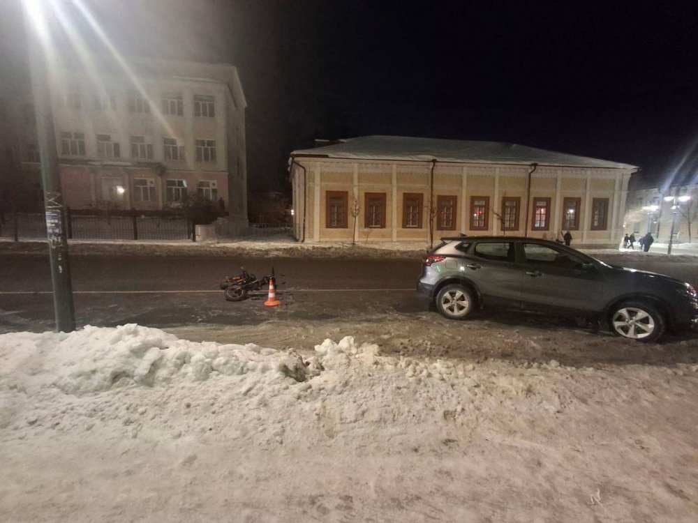 В Оренбурге «Ниссан» сбил электросамокат