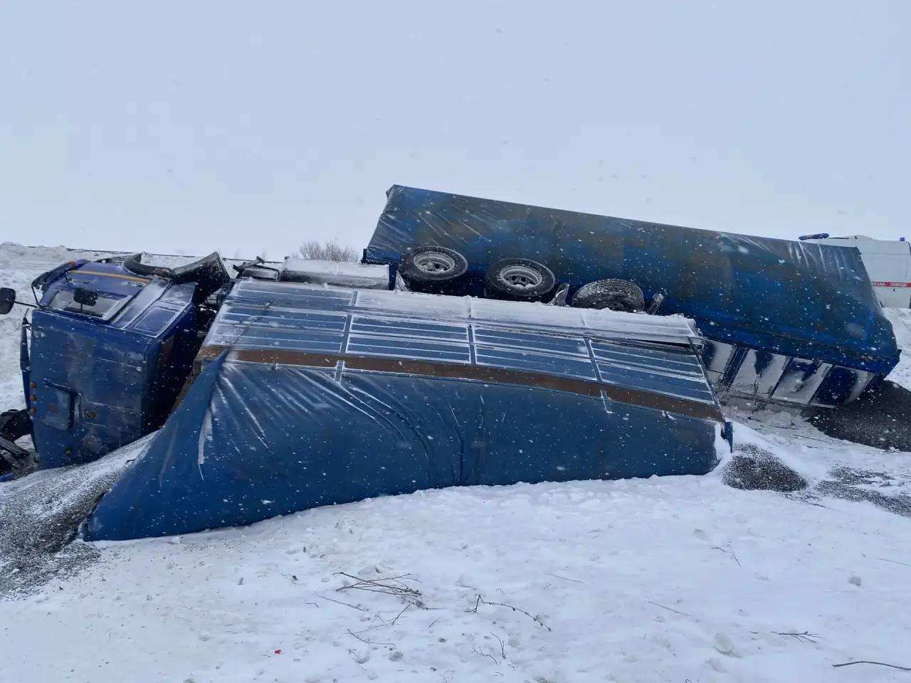 В тройном ДТП в Новосергиевском районе погибли четыре человека