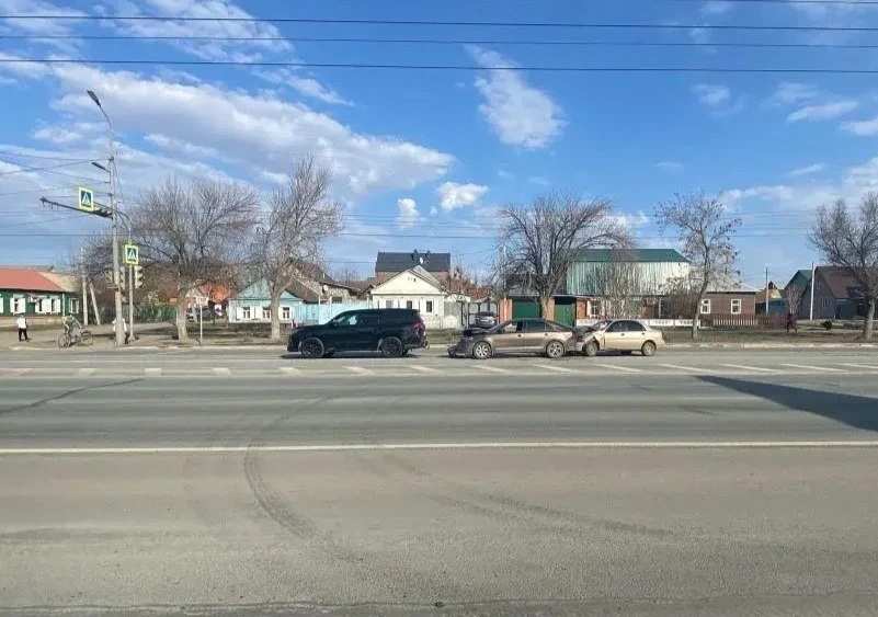 В результате тройного ДТП пострадали две 14-летних оренбурженки