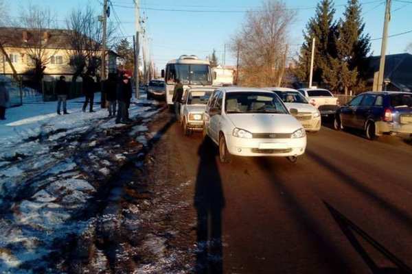 В Оренбуржье в аварии с автобусом пострадали два человека