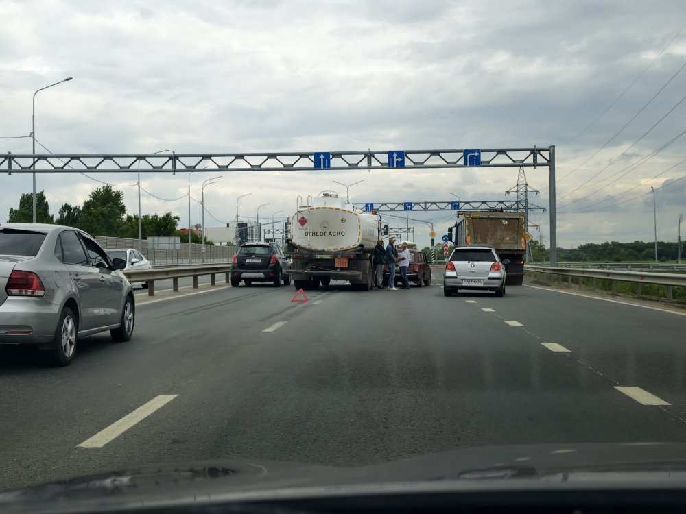 На Загородном шоссе в Оренбурге произошло ДТП