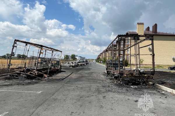 На нелегальной заправке в Ростовской области сгорело семь автомобилей