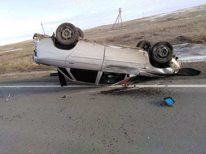 В Оренбуржье на трассе погиб водитель