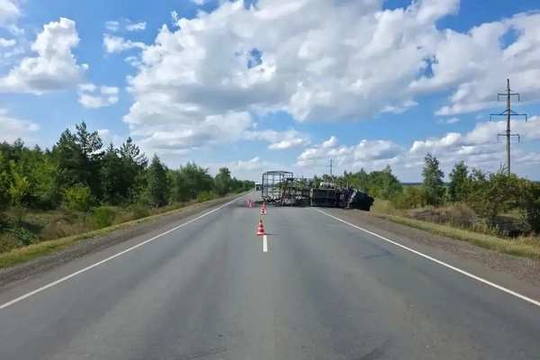 В Бузулукском районе в результате ДТП и возгорания автомобилей погиб водитель