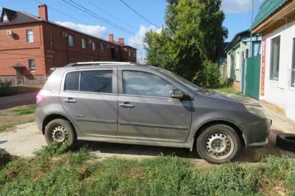 Житель Тоцкого района угнал автомобиль, после просьбы перепарковать его во время застолья