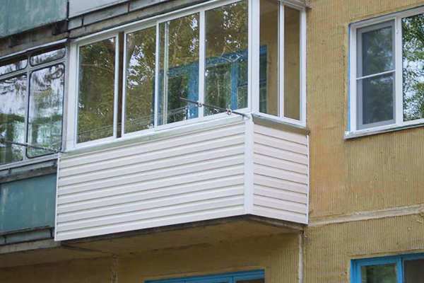 Установка окон ПВХ и остекление балконов под ключ