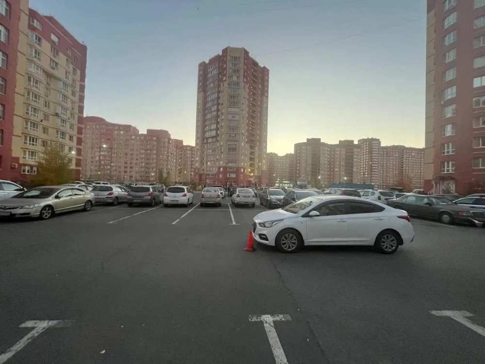 В Оренбурге в ДТП на Поляничко пострадал 10-летний водитель самоката