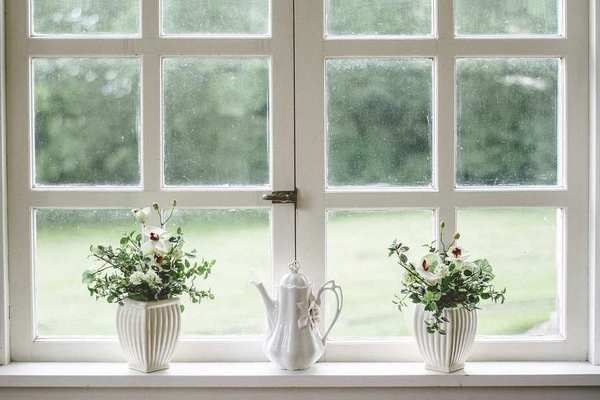 Как быстро и эффективно отмыть окно?