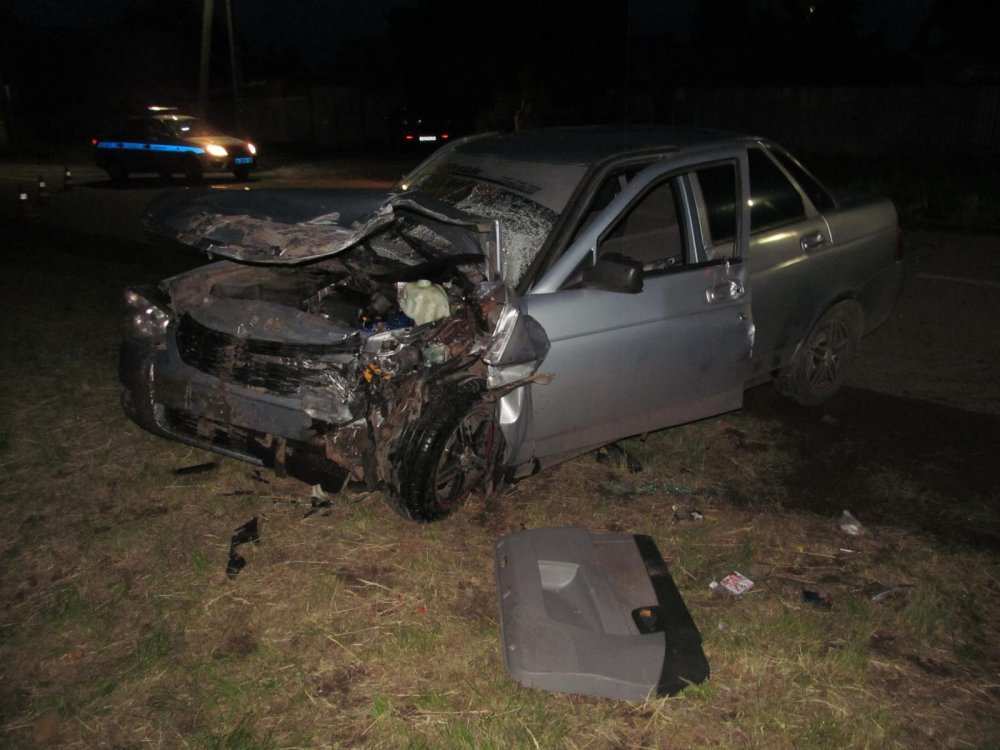 По вине пьяного водителя пострадали два человека