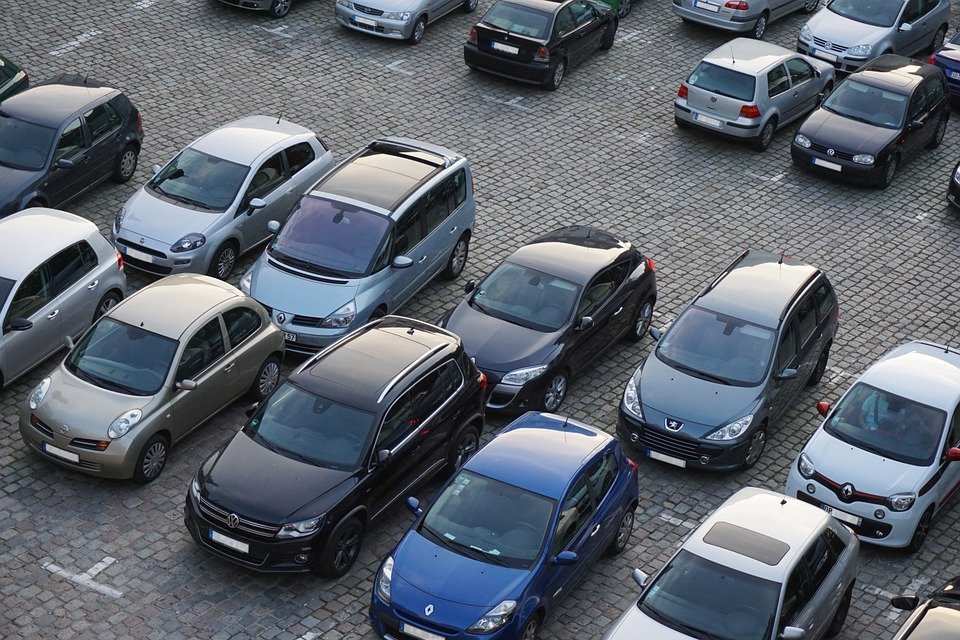 Самые распространенные ошибки водителей при парковке автомобиля