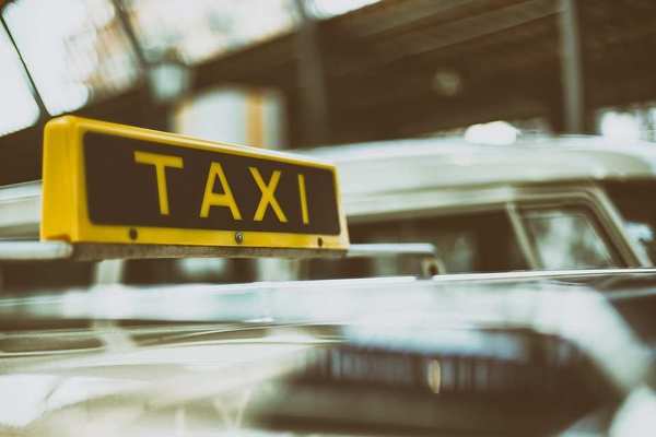 Первые такси без водителя могут поехать по дорогам Москвы в 2024 году