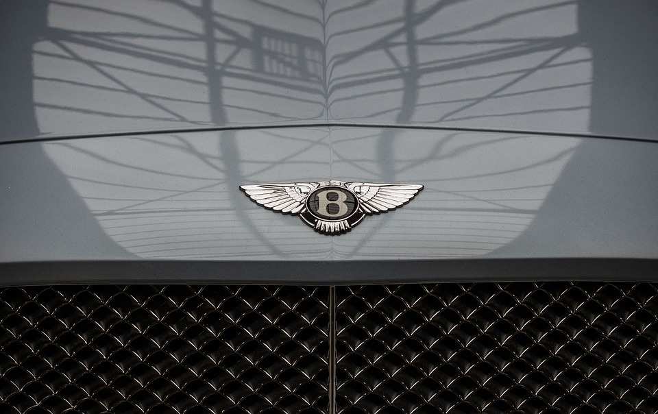 Bentley отзывает 19 моделей Bentayga из-за креплений ремня безопасности