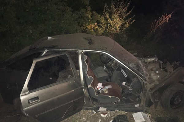 18-летний водитель «ВАЗа» уходя от погони врезался в КАМАЗ