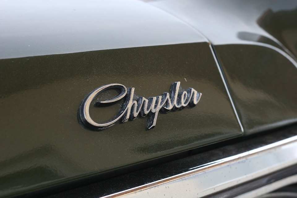 Chrysler и Dodge отзывают свыше тысячи автомобилей в России