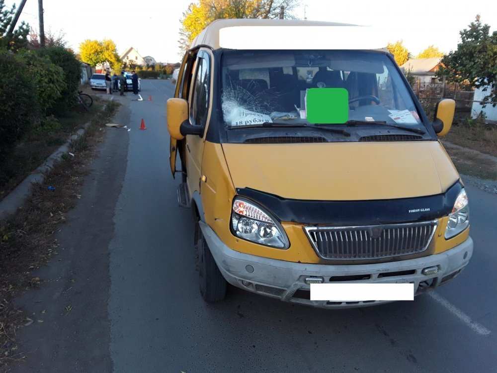 В Новотроицке под колесами маршрутки погиб велосипедист