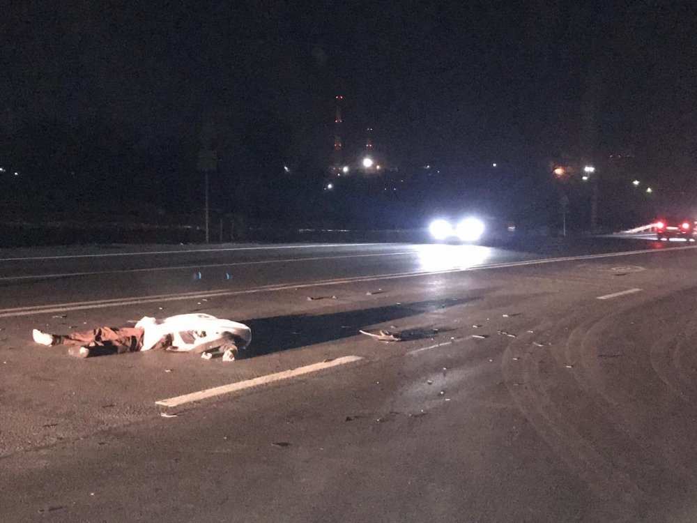 Под Оренбургом пешехода сбили два автомобиля