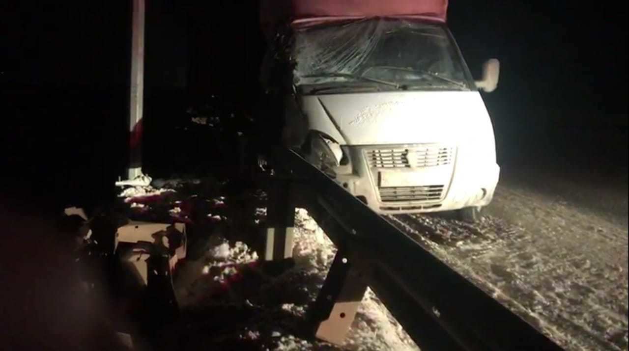 На трассе «Уфа-Оренбург» погиб водитель грузовика