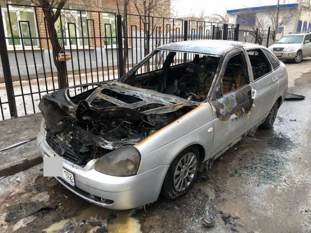 Автомобиль оренбуржца сгорел спустя сутки после покупки