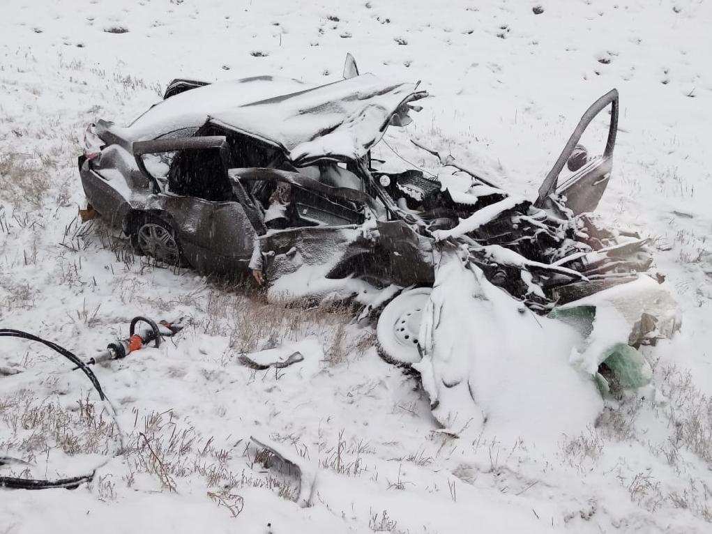 В страшном ДТП на трассе Оренбург-Самара погибли четыре человека
