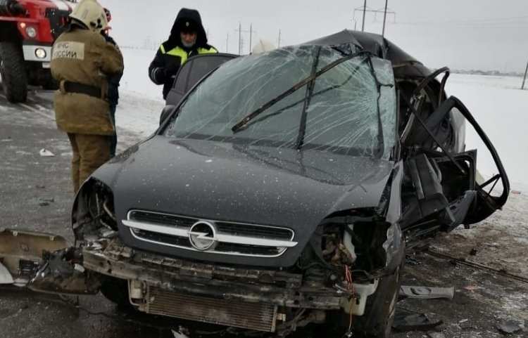 На трассе Оренбург - Самара авария унесла жизни двух человек