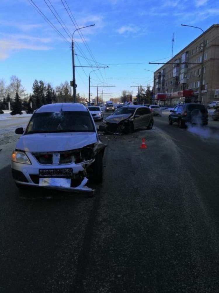 В Оренбурге в ДТП пострадали три человека