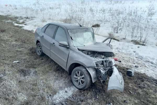 На трассе Самара-Оренбург погиб водитель Renault