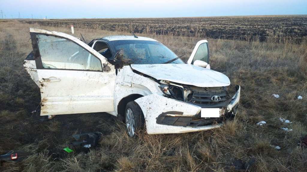 В результате ДТП на трассе «Орск-Оренбург» погибла пассажирка Lada Granta