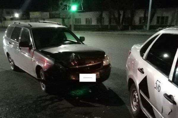 В Оренбурге в результате ДТП пострадала пассажирка такси