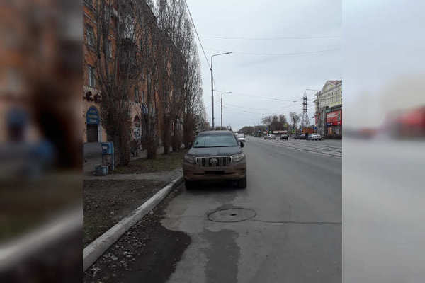 Полиция Новотроицка разыскивает двух беглецов с места ДТП