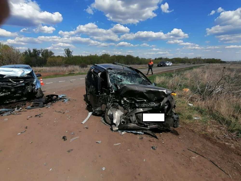 На трассе Каргала-Зубаревка произошло жесткое столкновение двух автомобилей