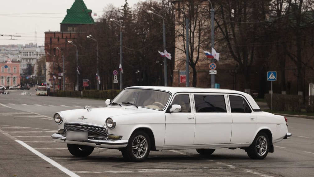 В Нижнем Новгороде продают единственный экземпляр лимузина на базе «Волги»