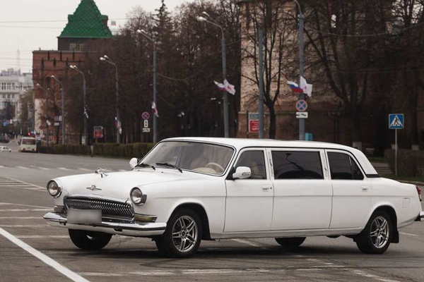 В Нижнем Новгороде продают единственный экземпляр лимузина на базе «Волги»