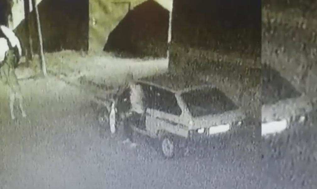 В Оренбурге угонщики толкали автомобиль, чтобы включить зажигание