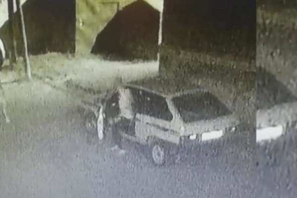 В Оренбурге угонщики толкали автомобиль, чтобы включить зажигание