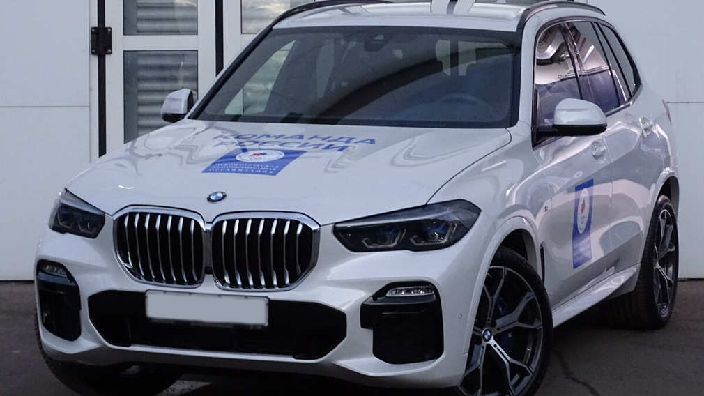 Чемпион Олимпийских игр в Токио продает подаренный BMW