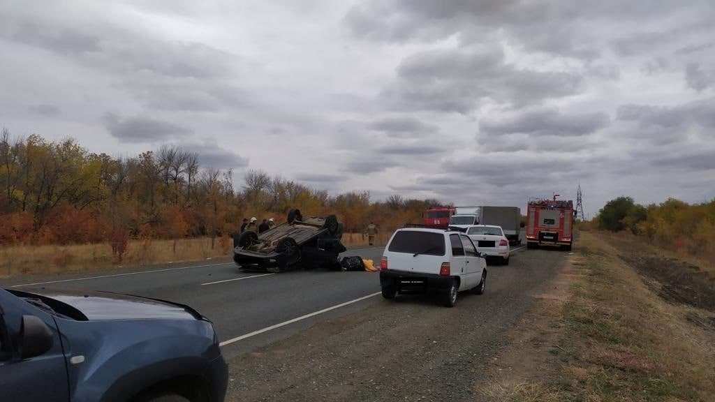 В страшном ДТП на автодороге Оренбург – Илек погиб водитель «Приоры» 