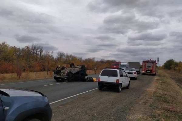 В страшном ДТП на автодороге Оренбург – Илек погиб водитель «Приоры» 